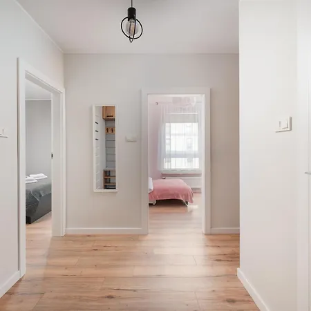 Rakow Stylish By Bookinghost Appartement