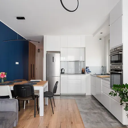 Apartment Rakow Stylish By Bookinghost