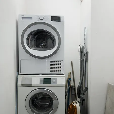 Rakow Stylish Apartment