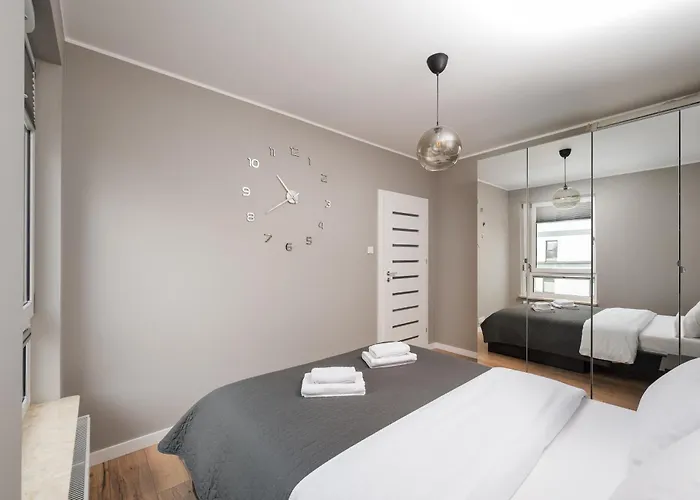 Rakow Stylish By Bookinghost *