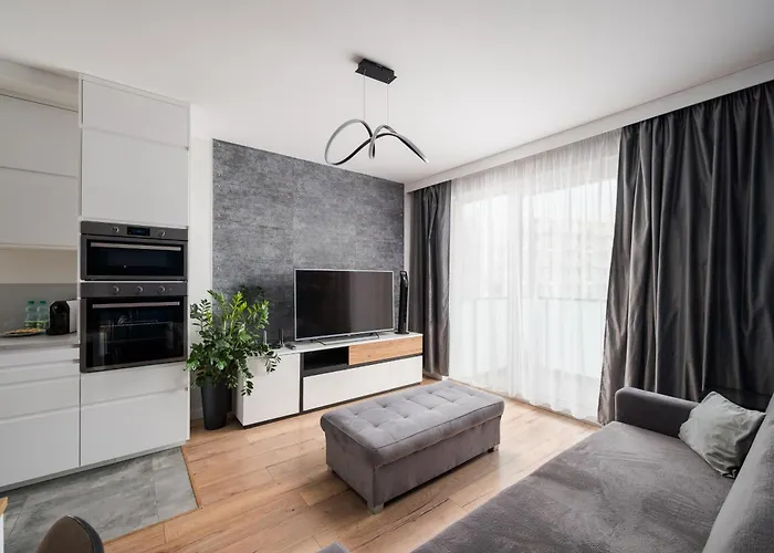 Rakow Stylish By Bookinghost *