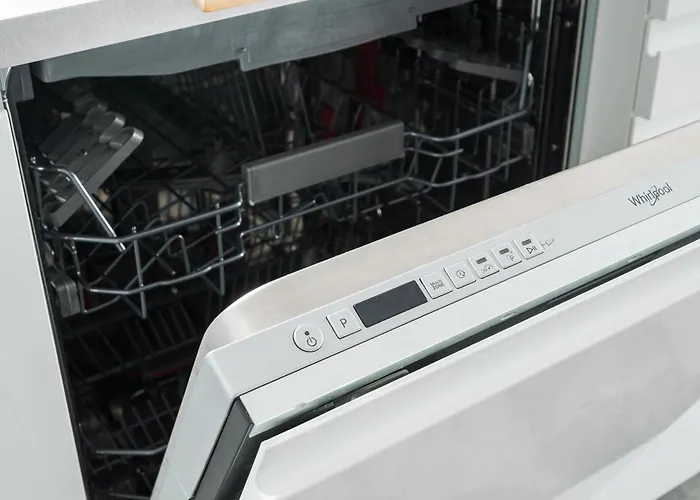 Rakow Stylish By Bookinghost *