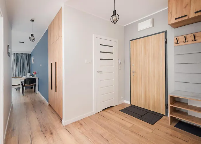 Rakow Stylish By Bookinghost Apartment *